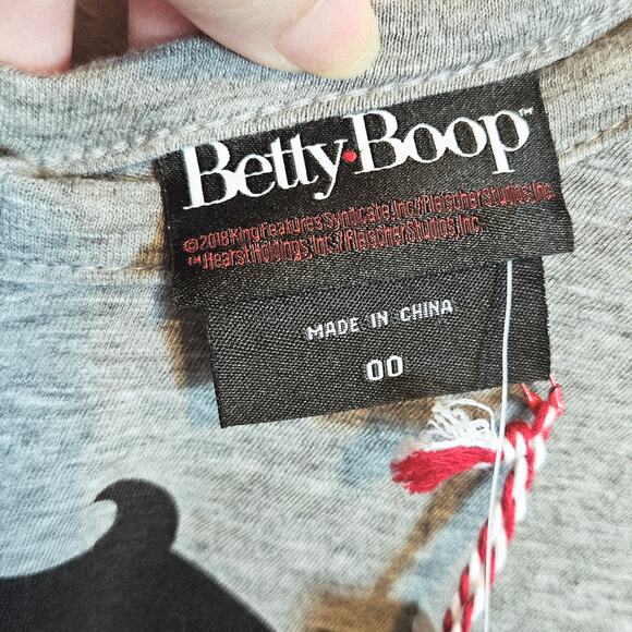 Torrid x Betty Boop X Project Runway T Shirt Womens Size Medium Torrid 00 Casual - Picture 8 of 13